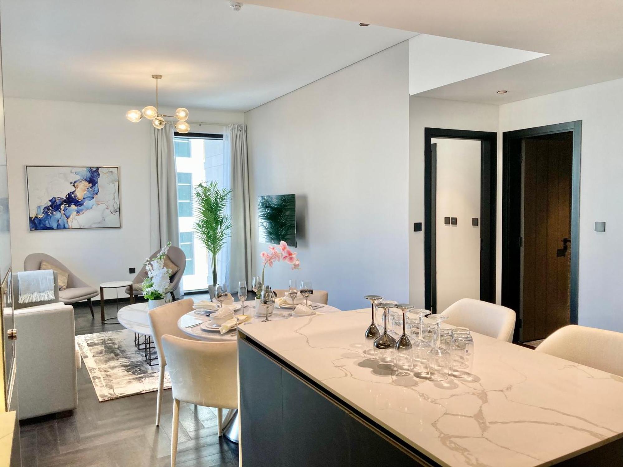 Elegant 2bhk In O Ten, Al Jaddaf Luxury & Comfort Combined Dvr 411 Apartment *